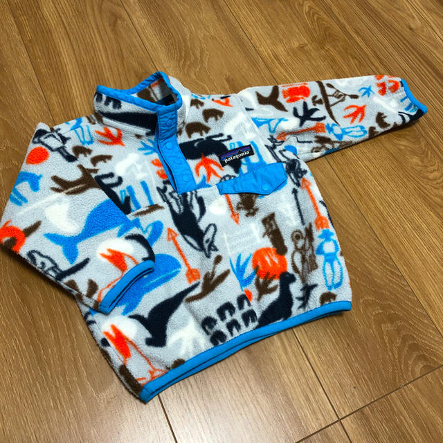 patagonia(パタゴニア)の明日削除　パタゴニア　フリース　60 70 6〜12M キッズ/ベビー/マタニティのベビー服(~85cm)(ジャケット/コート)の商品写真