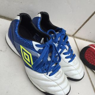 アンブロ(UMBRO)のアンブロ♡サッカーシューズ青18(スニーカー)