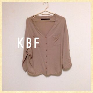 ケービーエフ(KBF)のKBF レーヨンシャツ 美品(シャツ/ブラウス(長袖/七分))