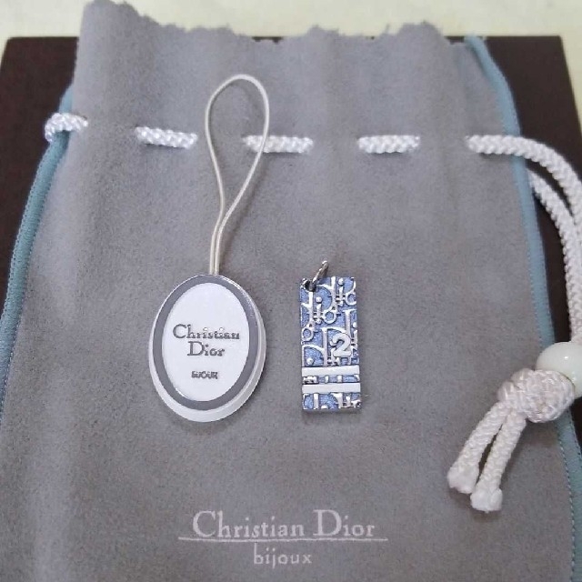 新品　Christian Dior　トロッター青　ペンダントトップ