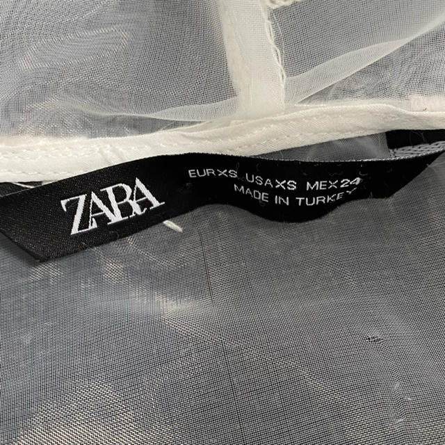 ZARA(ザラ)の大幅お値下げ　週末まで！zara ドット シフォンブラウス　新品 レディースのトップス(シャツ/ブラウス(長袖/七分))の商品写真