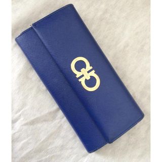 サルヴァトーレフェラガモ(Salvatore Ferragamo)のwallet(財布)