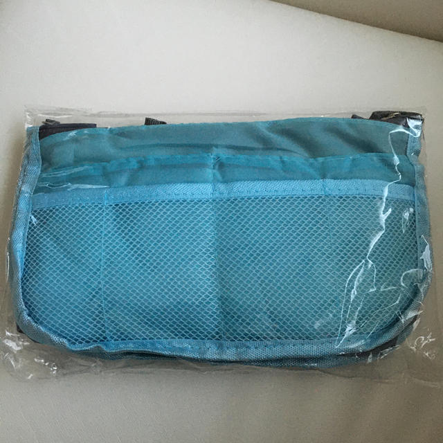 新品未使用のバックインバック レディースのバッグ(スーツケース/キャリーバッグ)の商品写真