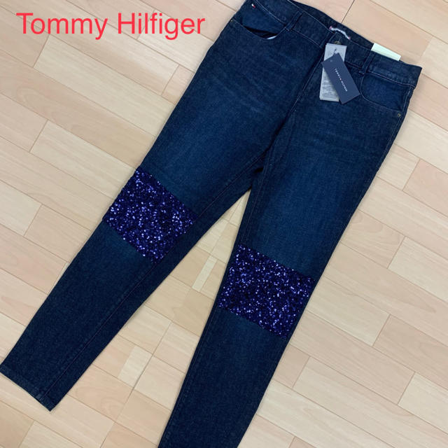 TOMMY HILFIGER(トミーヒルフィガー)の★Tommy Hilfiger US限定スパンコール刺繍デニムSKINNYパンツ レディースのパンツ(デニム/ジーンズ)の商品写真