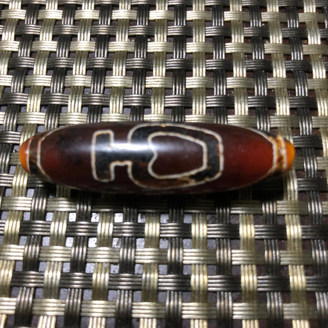 天珠(秘蔵西蔵老礦紅玉髄手工虎牙蓮華宝瓶天珠)