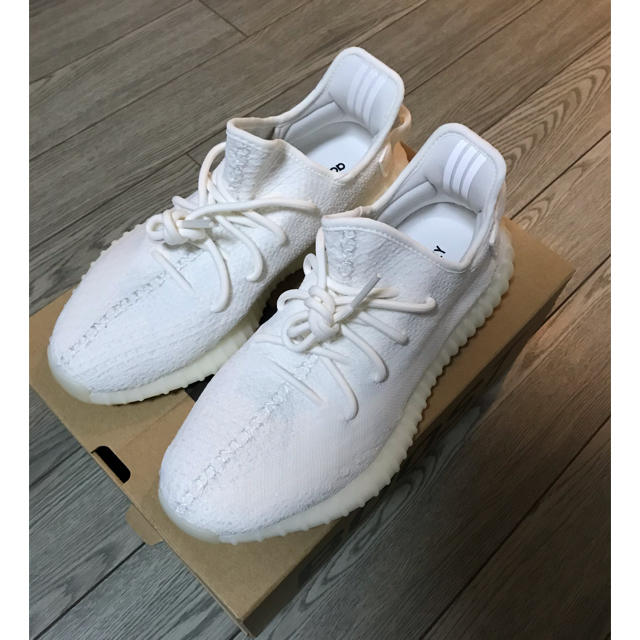 イージーブーストトリプルホワイトyeezy boost 350 v2