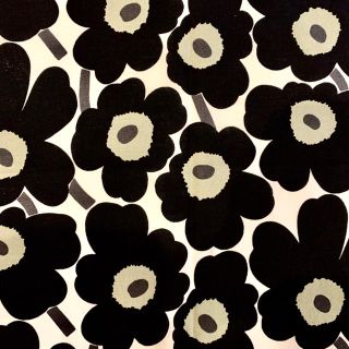 マリメッコ(marimekko)のmarimekko マリメッコ mini UNIKKO カットクロス　ブラック(生地/糸)