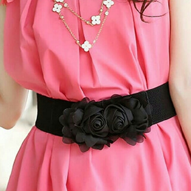 ベルト☆ブラック　黒薔薇　レディース　太め　シルエットが綺麗なサッシュベルトです レディースのファッション小物(ベルト)の商品写真