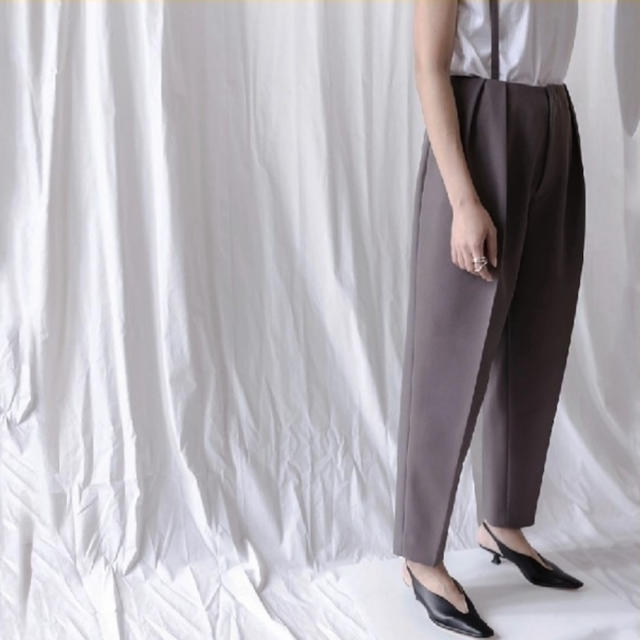 新品タグ付 LOHEN ウール調サスペンダータックパンツ | www.jarussi.com.br