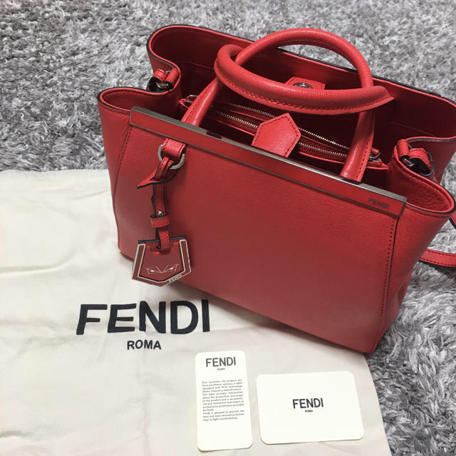 FENDI★トゥジュール