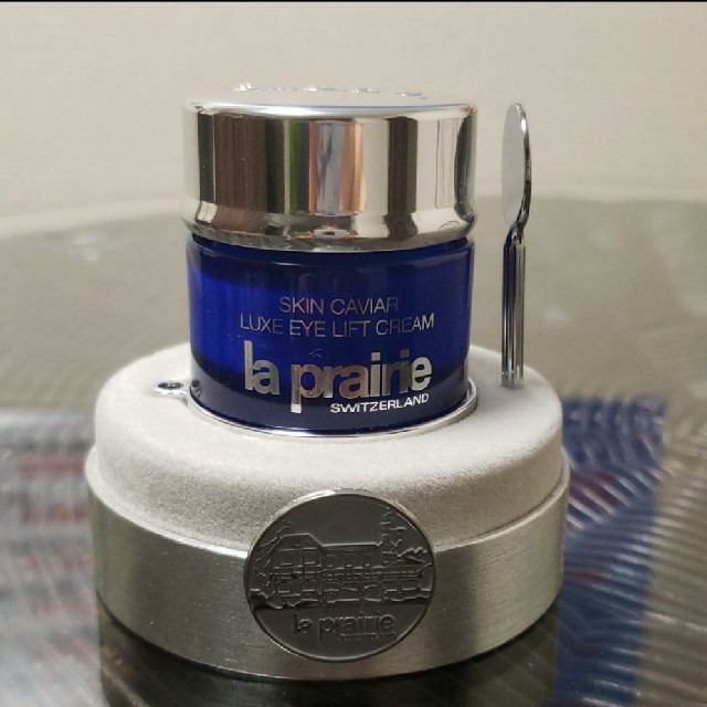 la prairie スキンキャビア ラックス アイリフトクリーム