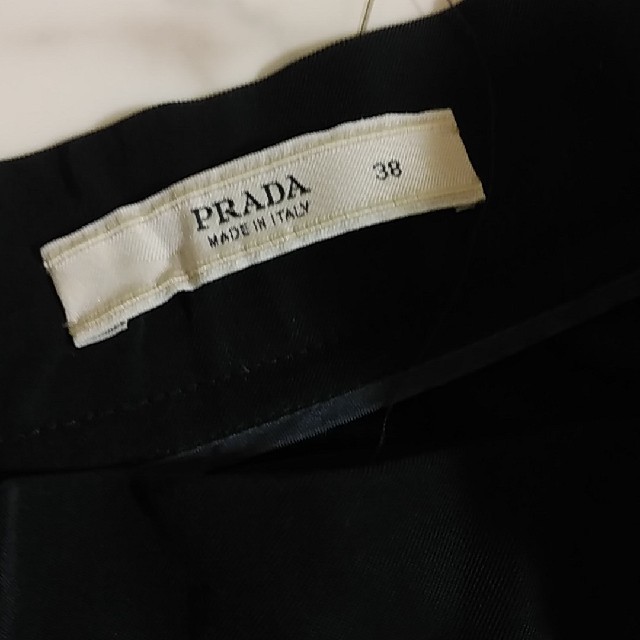 PRADA(プラダ)のたろん様専用！PRADA　スーツパンツ レディースのフォーマル/ドレス(スーツ)の商品写真
