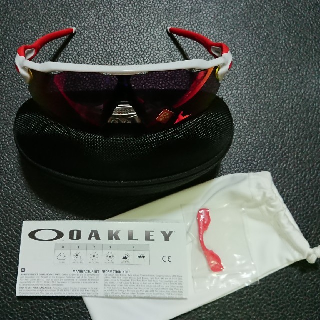 PrizmRoad透過率OAKLEYサングラス Radar EV Path Prizm 艶白