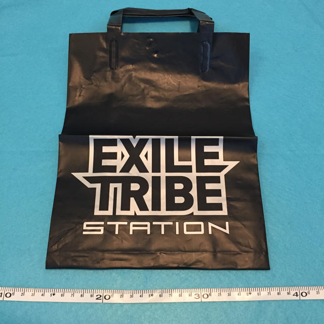 EXILE TRIBE(エグザイル トライブ)のトラステ ショップ袋 マチ付きブラック エンタメ/ホビーのタレントグッズ(その他)の商品写真