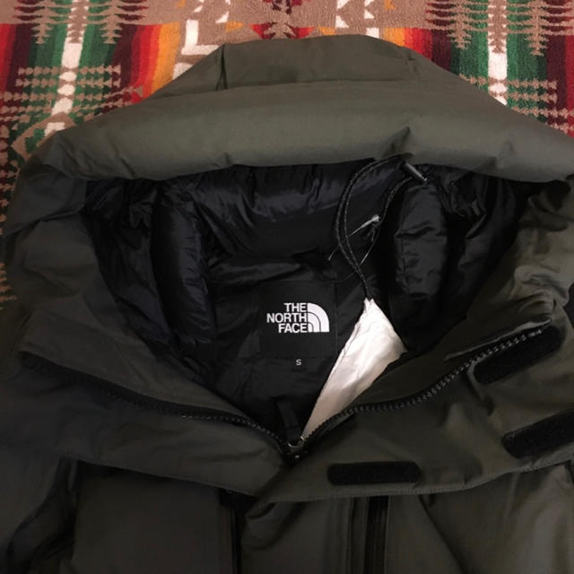 THE NORTH FACE(ザノースフェイス)の19 新品 未使用 ノースフェイス バルトロライト ジャケット S ニュートープ メンズのジャケット/アウター(ダウンジャケット)の商品写真