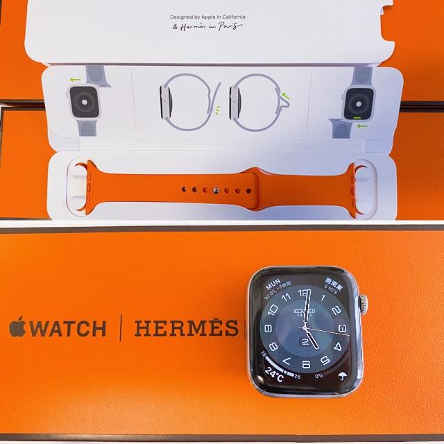 Hermes(エルメス)のApple Watch HERMES Series4 エベンヌ 44mm スマホ/家電/カメラのスマホ/家電/カメラ その他(その他)の商品写真