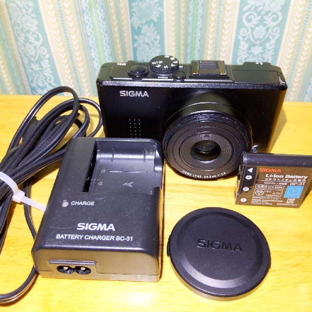 SIGMA(シグマ)の訳有特価　SIGMA　DP2X スマホ/家電/カメラのカメラ(コンパクトデジタルカメラ)の商品写真