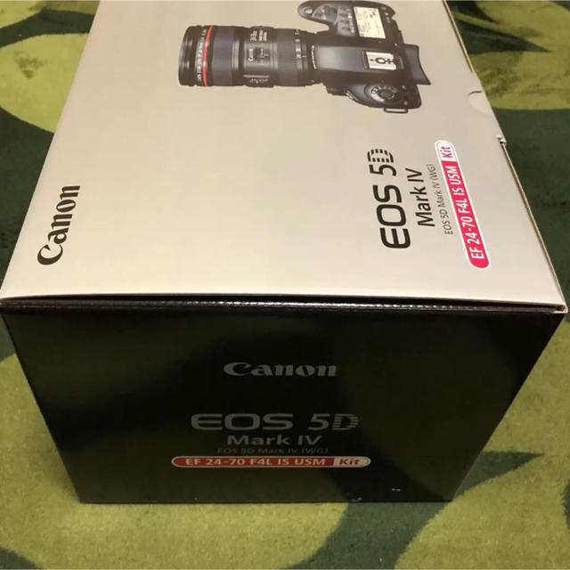 Canon(キヤノン)の【新品】EOS 5D Mark Ⅳ EF24-70L IS USMレンズキット スマホ/家電/カメラのカメラ(デジタル一眼)の商品写真