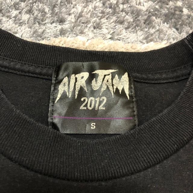 限定　AIR JAM 2012 フェス　Tシャツ　ブラック エンタメ/ホビーのタレントグッズ(ミュージシャン)の商品写真