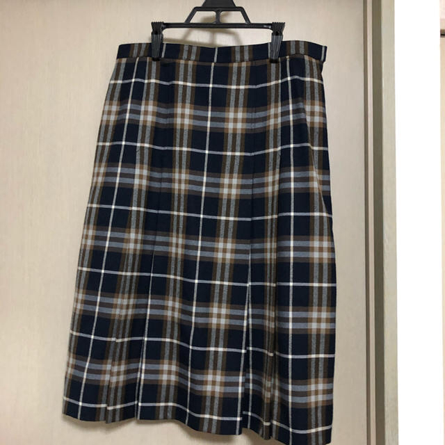 BURBERRY(バーバリー)のBURBERRY　スカート レディースのスカート(ひざ丈スカート)の商品写真