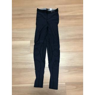 シースリーフィット(C3fit)のC3fit サポートロングタイツ 3FW10120(ウェア)