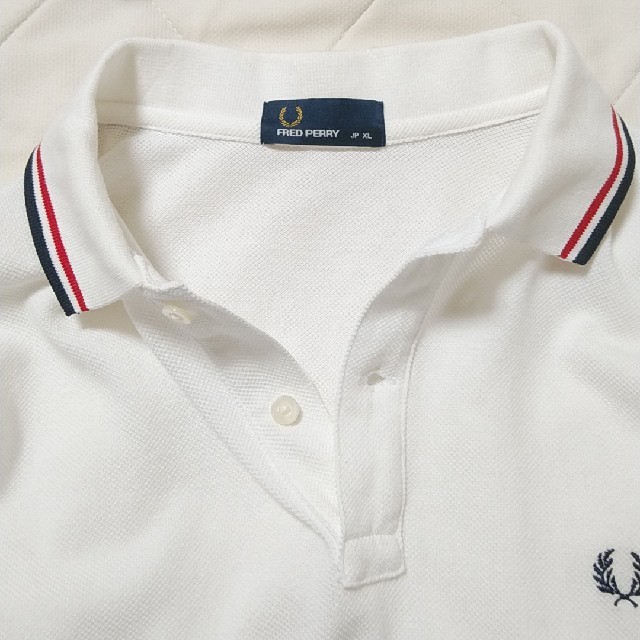 FRED PERRY(フレッドペリー)のFRED PERRY　フレッドペリー　メンズ　ポロシャツ　XL メンズのトップス(ポロシャツ)の商品写真