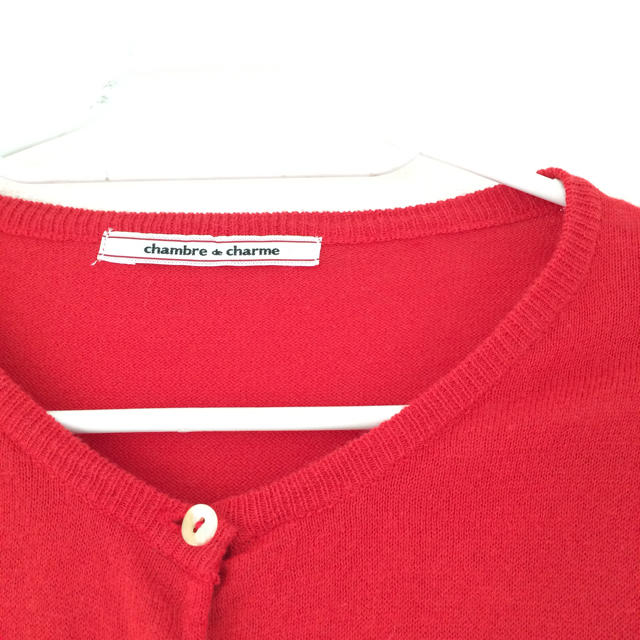 chambre de charme(シャンブルドゥシャーム)のシャンブルドゥシャーム赤半袖カーディガン レディースのトップス(カーディガン)の商品写真