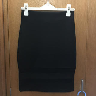 エイチアンドエム(H&M)のH&M 裾透けタイトスカート(ひざ丈スカート)