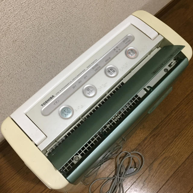 東芝 - TOSHIBA 除湿機 RAD-63DYX(G)の通販 by ちぃぶぅ's shop 東芝 - TOSHIBA 除湿機 RAD-63DYX(G)の通販 by ちぃぶぅ's shop