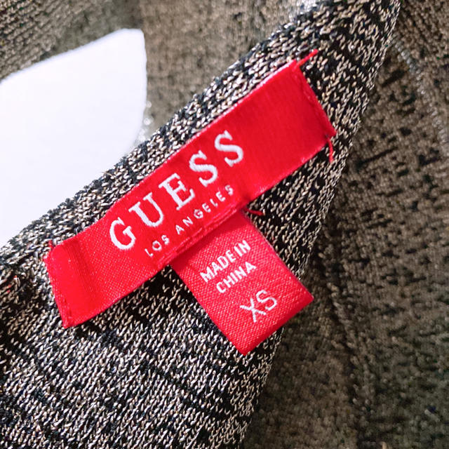 GUESS(ゲス)の最終値下げ！！GUESS♡タイトワンピース レディースのワンピース(ミニワンピース)の商品写真