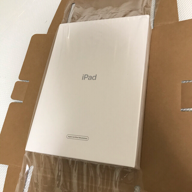 完全新品未開封　iPad　Wi-Fi　128GB　ゴールド　第7世代 1