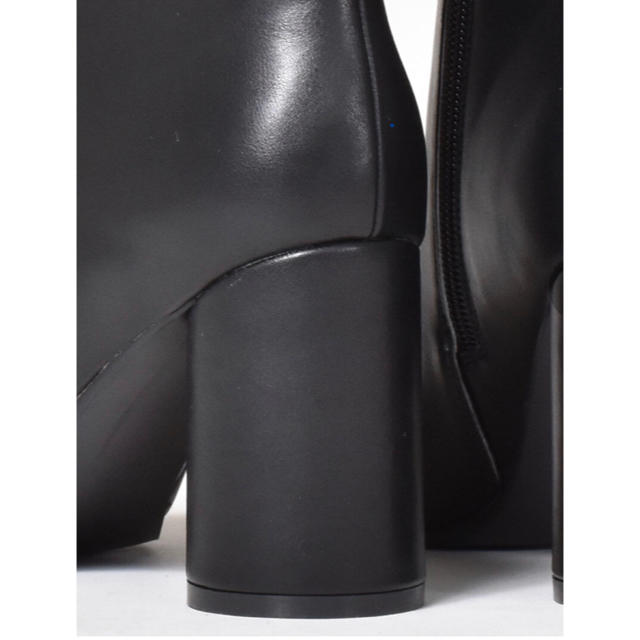 Maison Martin Margiela(マルタンマルジェラ)の新品・未使用！SVEC 足袋ラウンドヒールブーツ レディースの靴/シューズ(ブーツ)の商品写真