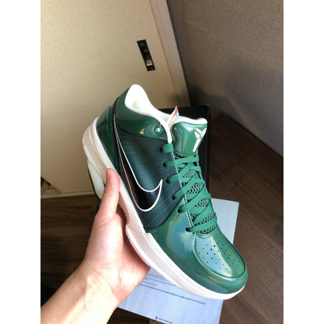 NIKE(ナイキ)の【タイムセール】KOBE Ⅳ PROTRO PE Milwaukee コービー メンズの靴/シューズ(スニーカー)の商品写真