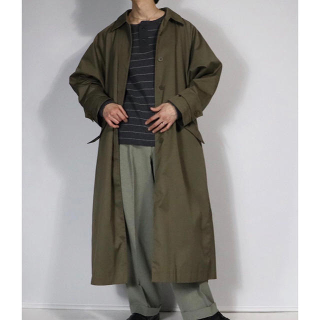 Balmacaan coat