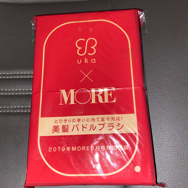 MOR(モア)のMORE 付録 uka パドルブラシ コスメ/美容のヘアケア/スタイリング(ヘアブラシ/クシ)の商品写真