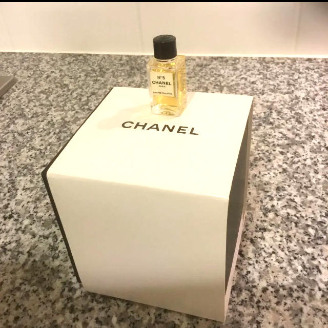 Chanel シャネル Chanel スノードーム インテリア 置物 お洒落 クリスマスの通販 By チクワshop シャネルならラクマ