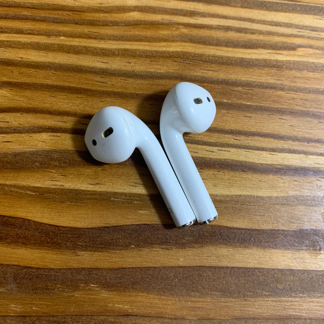 airpods 中身のみ