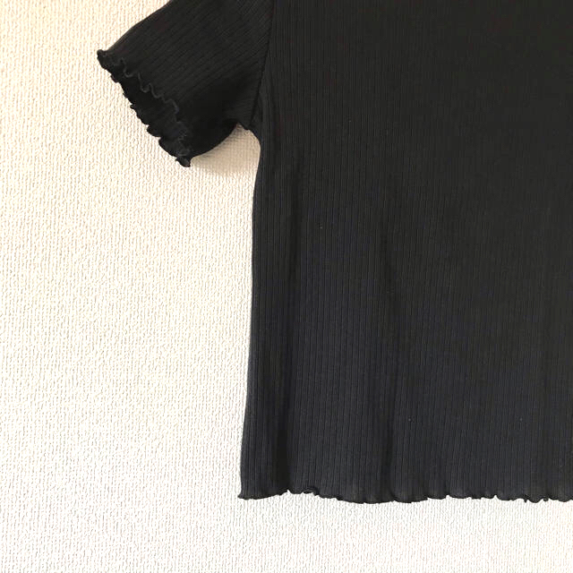 GU(ジーユー)のGU リブメローコンパクトT 黒 M レディースのトップス(Tシャツ(半袖/袖なし))の商品写真