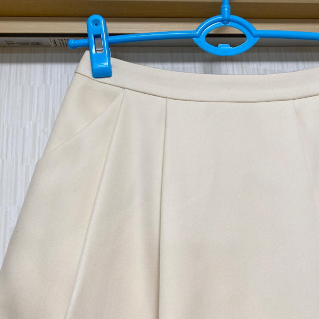 M-premier(エムプルミエ)のエムプルミエ　ウール混フレアースカート レディースのスカート(ひざ丈スカート)の商品写真