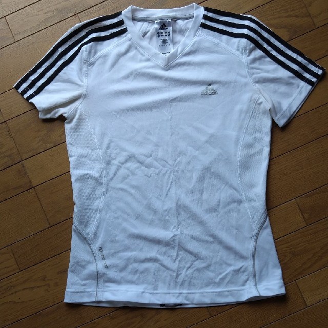 adidas(アディダス)のアディダス スポーツ Tシャツ レディースのトップス(Tシャツ(半袖/袖なし))の商品写真