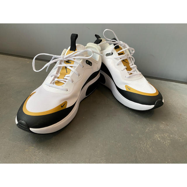 NIKE AIR MAX ホワイトブラック　23.5cm