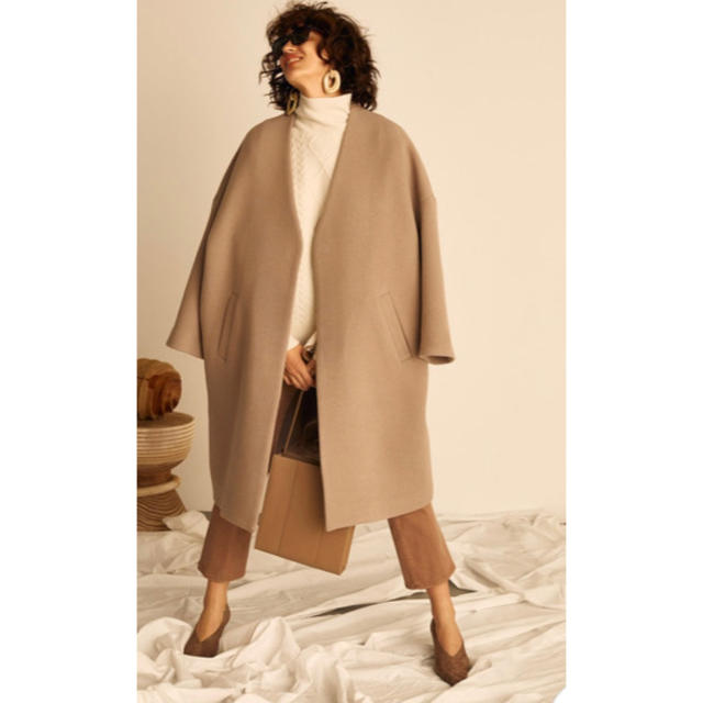 Mila Owen(ミラオーウェン)のミラオーウェン　ノーカラーミドル丈コート　美品 レディースのジャケット/アウター(ロングコート)の商品写真