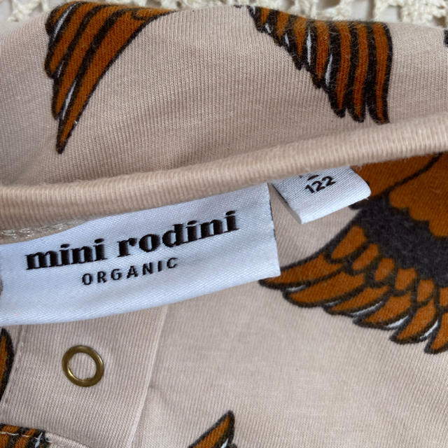 Caramel baby&child (キャラメルベビー&チャイルド)のMini Rodini 長袖　Tシャツ　116-122 キッズ/ベビー/マタニティのキッズ服男の子用(90cm~)(Tシャツ/カットソー)の商品写真