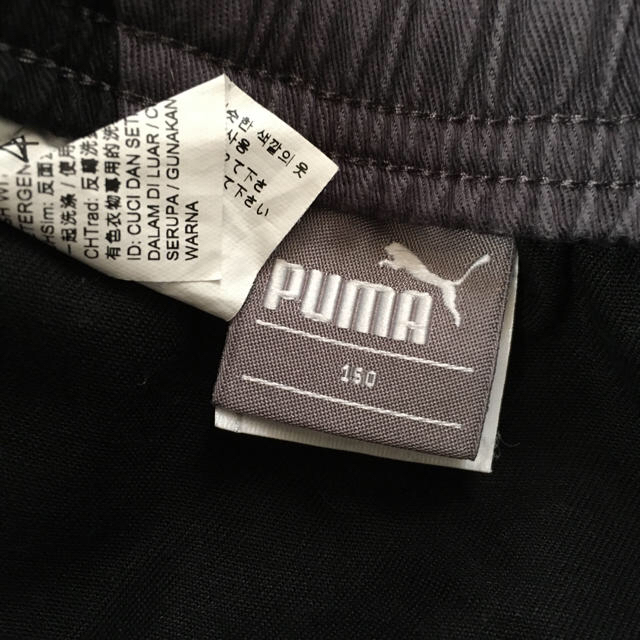 PUMA(プーマ)のプーマ　チノパン　150センチ  キッズ/ベビー/マタニティのキッズ服男の子用(90cm~)(パンツ/スパッツ)の商品写真