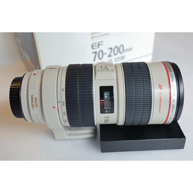 CANON EF70-200mm f/2.8L IS USM ズームレンズのサムネイル