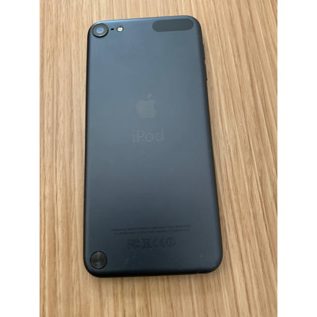 iPod touch(アイポッドタッチ)のiPod touch 第5世代　32GB スマホ/家電/カメラのオーディオ機器(ポータブルプレーヤー)の商品写真