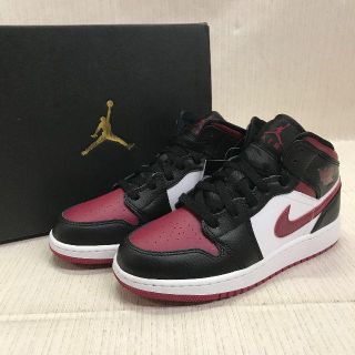 ナイキ(NIKE)のNIKE AIR JORDAN 1MID （ＧＳ）(スニーカー)