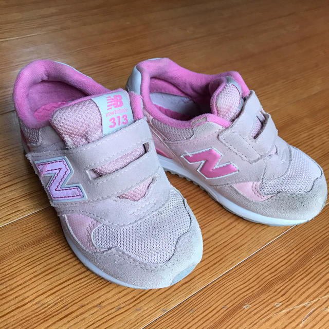 New Balance(ニューバランス)のニューバランス　キッズスニーカー　16cm キッズ/ベビー/マタニティのキッズ靴/シューズ(15cm~)(スニーカー)の商品写真