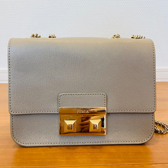 FURLA　新品　メトロポリス　ベラ