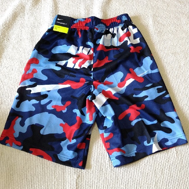 NIKE(ナイキ)の新品未使用！ナイキ NIKE  上下 セットアップ キッズ/ベビー/マタニティのキッズ服男の子用(90cm~)(Tシャツ/カットソー)の商品写真